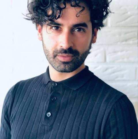 Erdem Gesmiroglu, basisschooldocent en docent beeldende kunst, PABO en ArtEZ docentenopleiding 