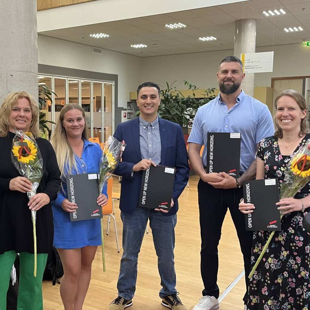 groep afgestudeerden master leraar algemene Economie